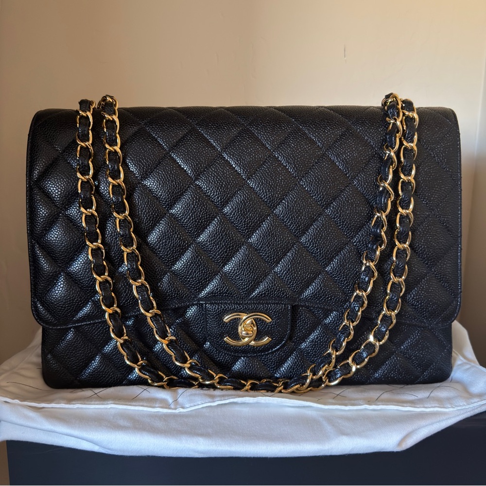 ❤️ Authentic 2023 CHANEL Maxi Black Caviar Classic Double Flap Shoulder Bag GHW